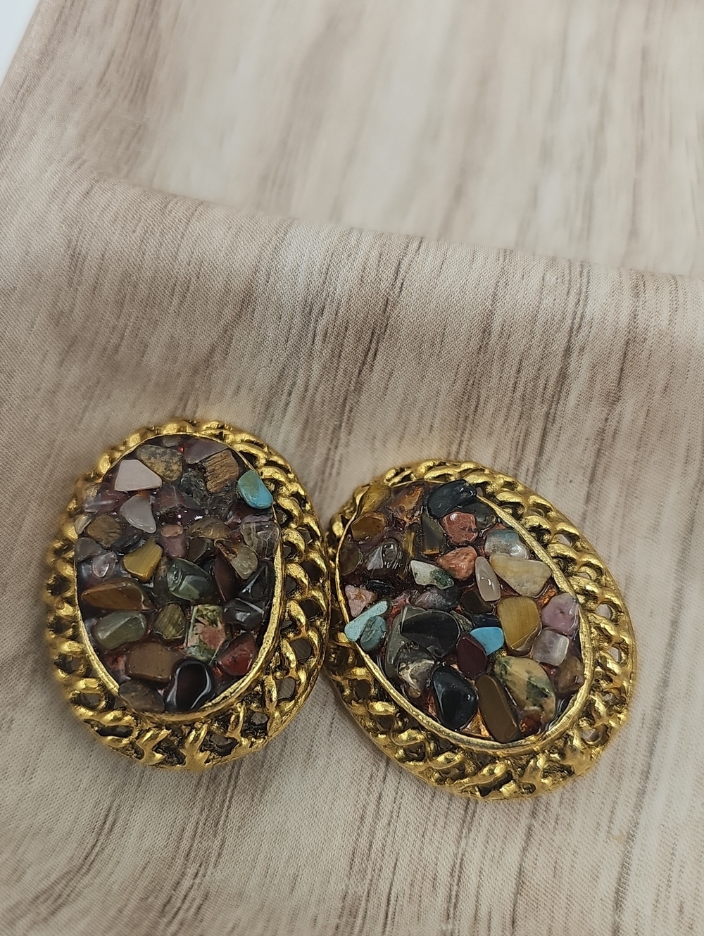 Gold Mosaic Multicolor Cluster Inlaid  Stone Oval Clip-On Earrings. Sweet..